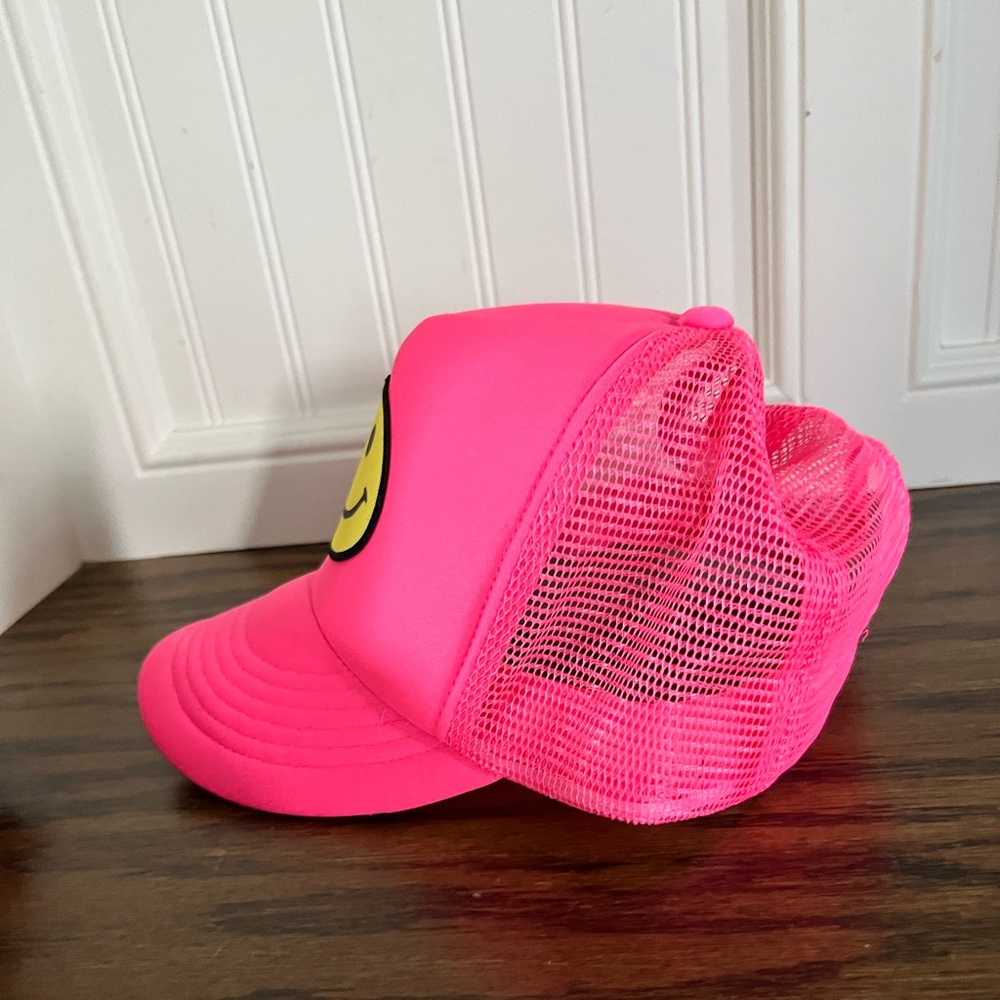 Smiley Face Hat - Picture 2 of 3